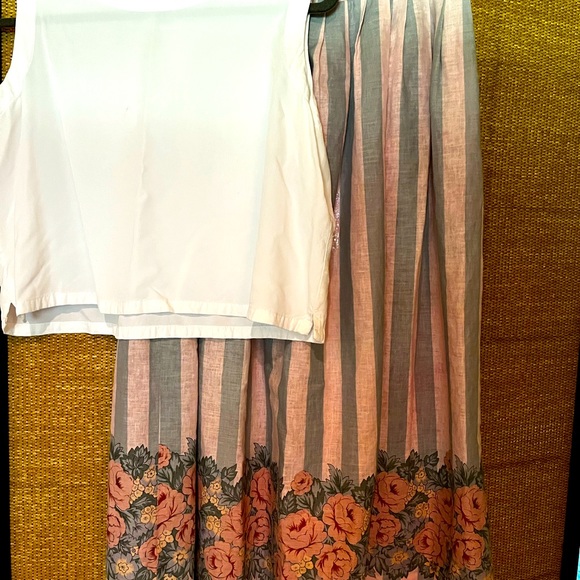 Vintage JGHook Stripe w/Floral Border Pleated Skirt - Picture 2 of 6